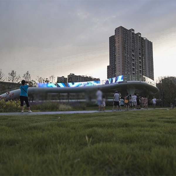 智能護(hù)欄光電玻璃護(hù)欄(圖1) 智能護(hù)欄光電玻璃護(hù)欄(圖1)