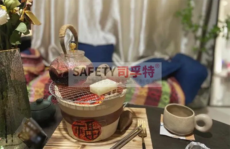 圍爐煮茶有講究,不要僅為了跟風(fēng)【司孚特圍爐茶桌】(圖2) 圍爐煮茶有講究,不要僅為了跟風(fēng)【司孚特圍爐茶桌】(圖2)