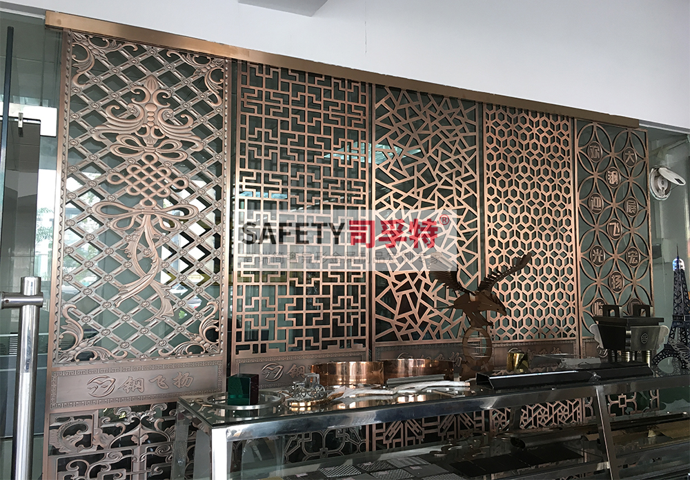 不銹鋼屏風(fēng)隔斷有哪些特點(diǎn)[司孚特金屬屏風(fēng)，不銹鋼屏風(fēng)](圖3)