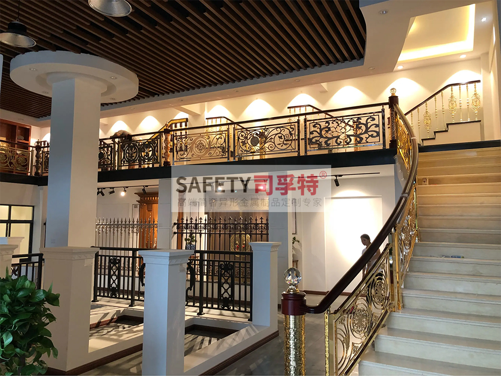 鋁藝鏤空雕花樓梯扶手：造型多樣，工藝成熟，彰顯高端品味(圖6)